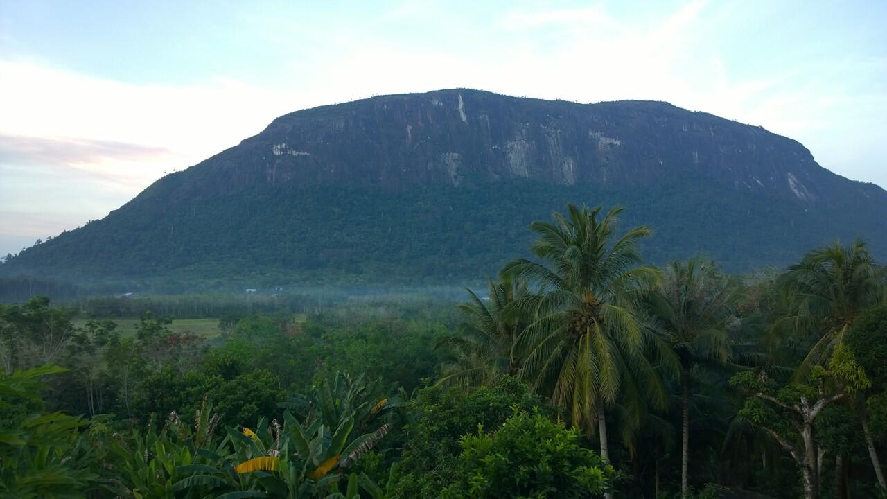 Bikin Dunia Tau! Bukit Kelam. Batu Terbesar di DUNIA