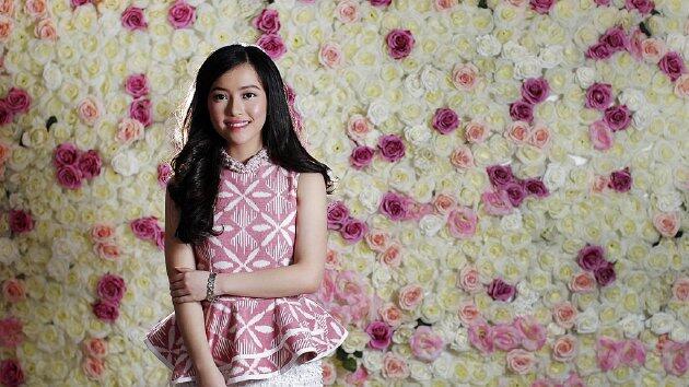 &#91;17an&#93; Dea Valencia, Nasionalisme dalam Batik Asli