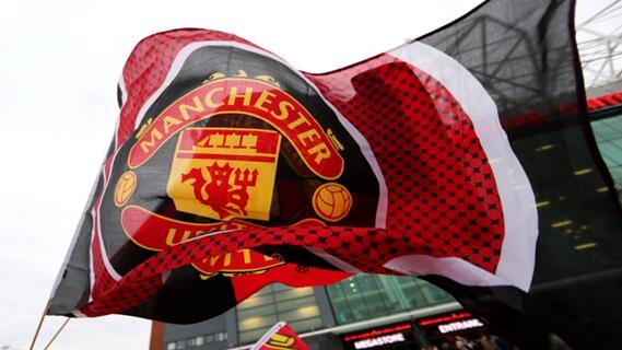RESMI: Manchester United Dapatkan Nishan Burkart