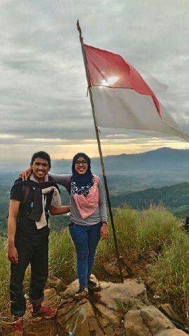 Jalan jalan ke Jonggol Gunung Batu a.k.a Bukit BATU dan Curug Ciherang Bogor.