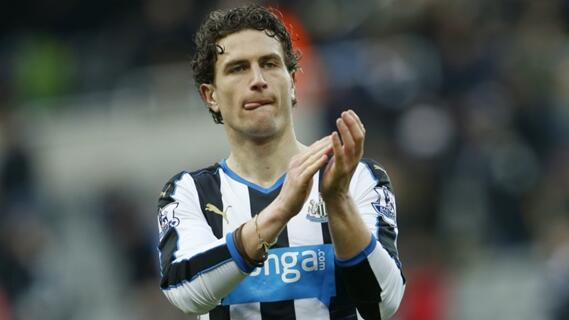Daryl Janmaat Segera Tes Medis Di Watford