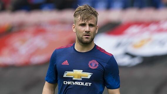 Ryan Giggs Kagumi Fisik Luar Buasa Luke Shaw