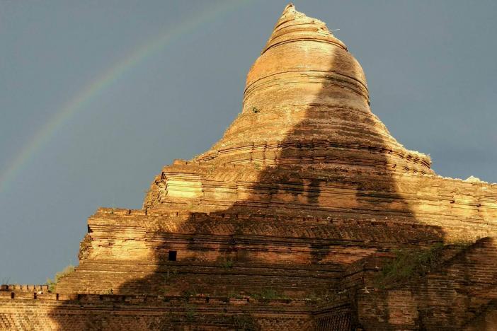 Myanmar Diguncang Gempa 6,8 SR