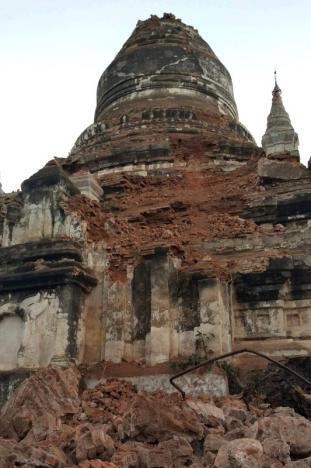 Myanmar Diguncang Gempa 6,8 SR