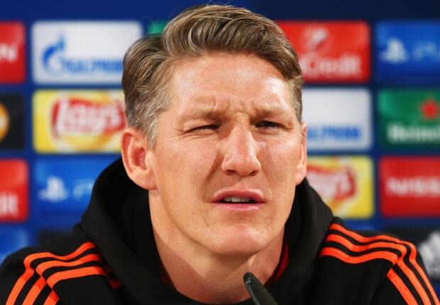 Bastian Schweinsteiger Dimusuhi Rekan Setim Di Manchester United