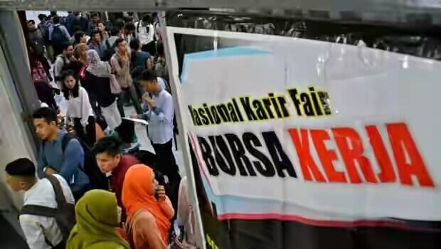Setiap Warga Negara Indonesia Mempunyai Utang Rp 16 Juta