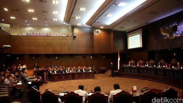 PPP Persilakan LGBT Keluar Indonesia Jika Tak Nyaman di Indonesia