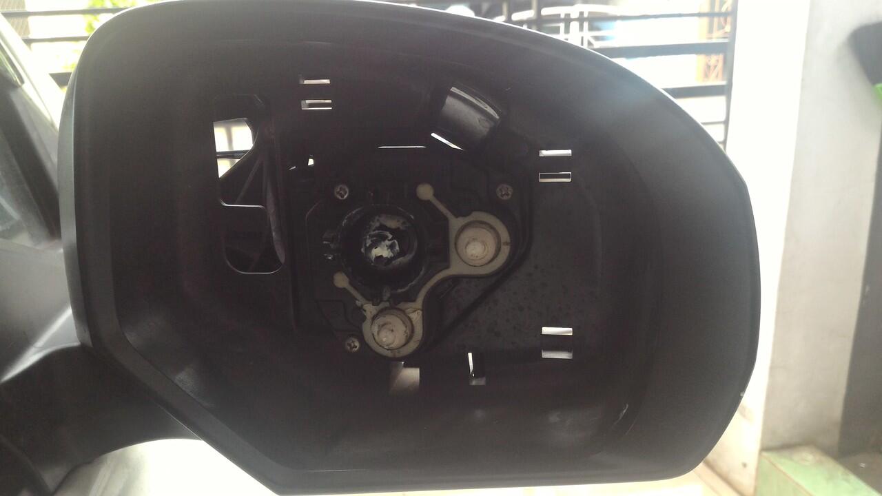 Ask : Spion Ertiga Kanan