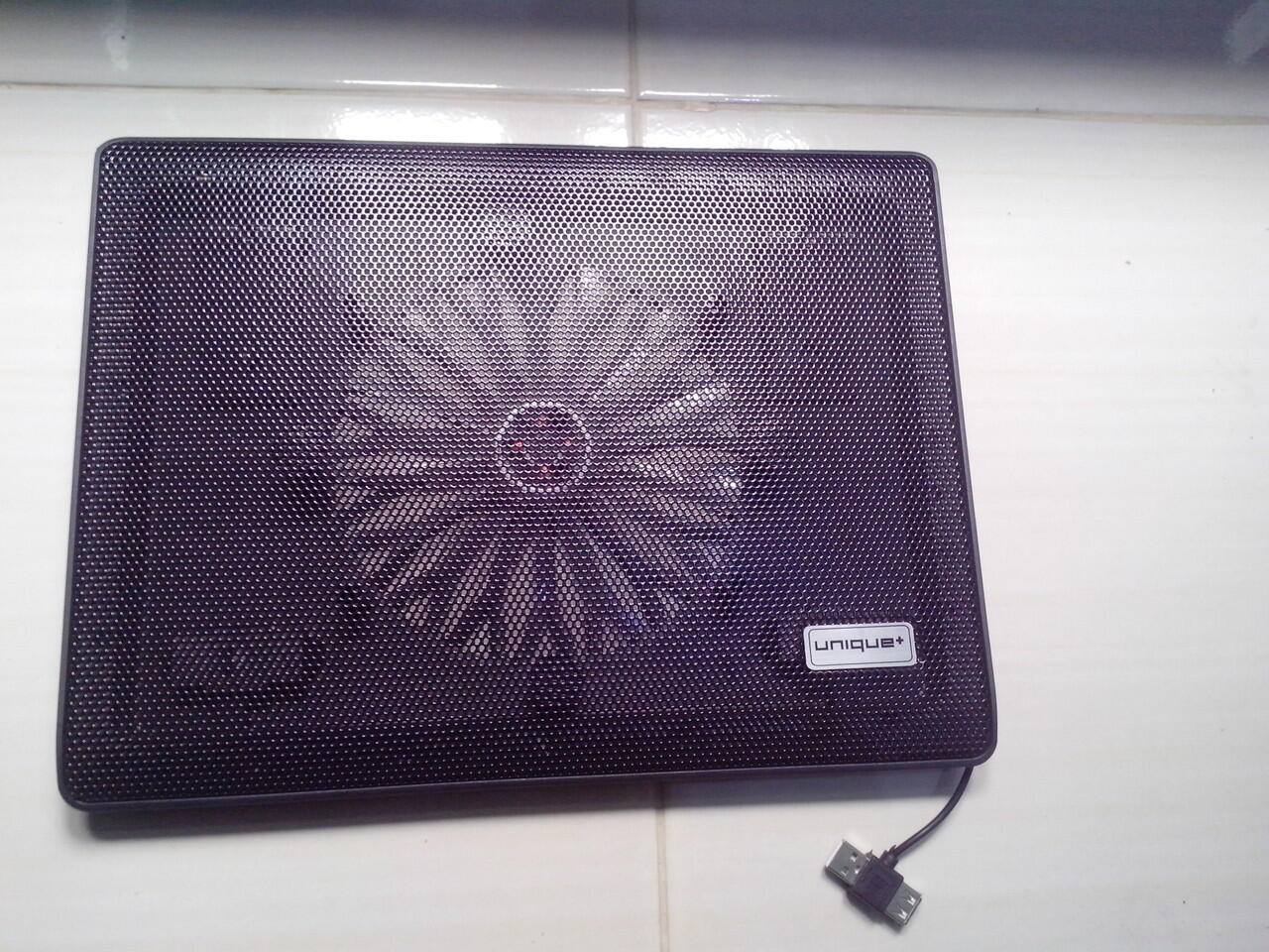 Review uNiQue Laptop Cooling Pad F1 with 1 Big Fan.