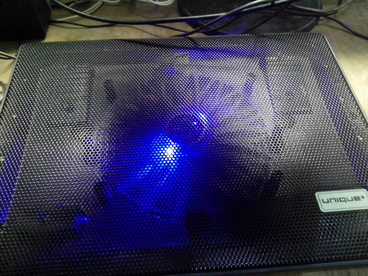 Review uNiQue Laptop Cooling Pad F1 with 1 Big Fan.