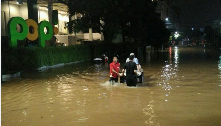 BNPB Beri Peringatan: Banjir Jakarta Akan Terus Meningkat!