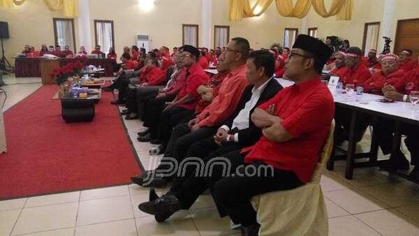 Megawati: Tahu-tahu Pak Ridwan Kamil Sudah Pakai Baju Merah saja