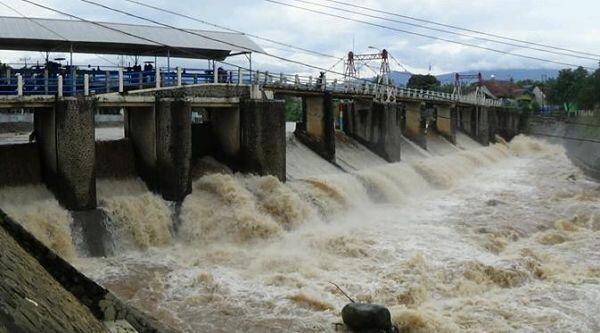 Pasti Hal Ini Sering Banget Disalahin Tiap Ada Banjir