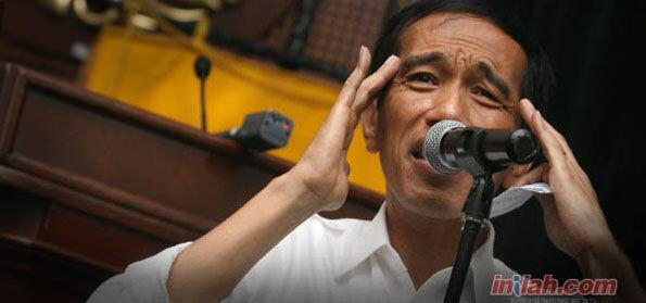 "Soeharto Pemerintah Gunting Pita, Jokowi Pemerintah Gunting Leher"