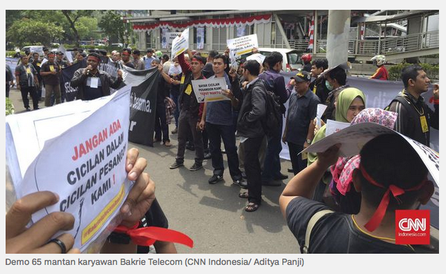 Eks Karyawan Bakrie Telecom Gelar Demo Minta Pesangon