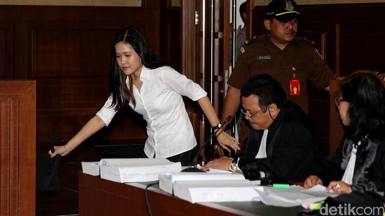 Penjelasan Saksi Ahli Kenapa Sianida Hanya Ditemukan di Lambung Mirna