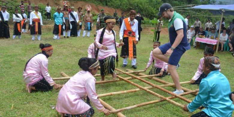 Kampung Cecer, Pusat Tarian Caci dan Kerangkuk Alu di Flores