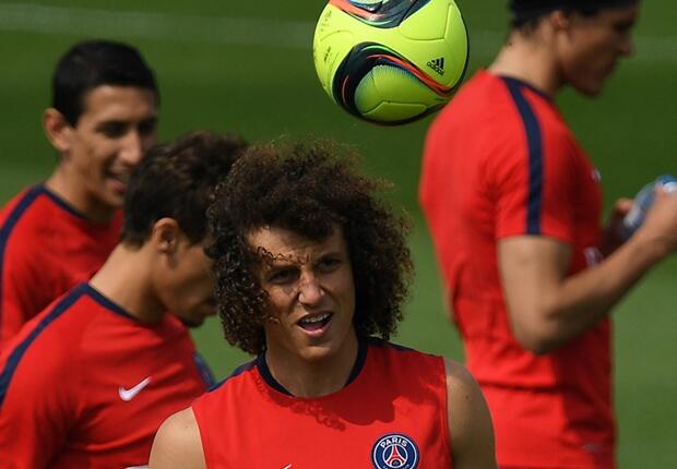 David Luiz Kenakan Nomor 30 Di Chelsea