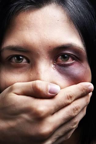 Perempuan Sering Tertipu dengan Lelaki "Ideal"