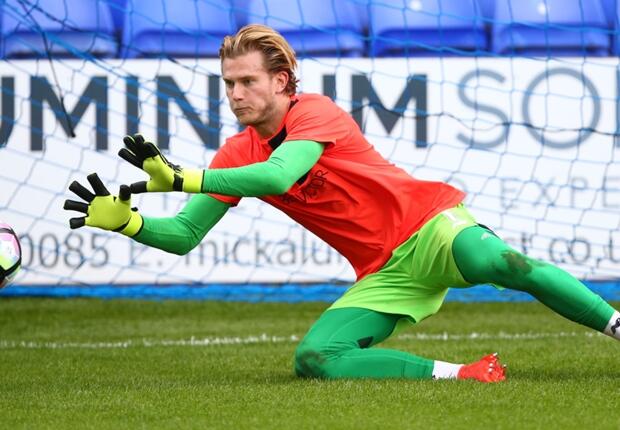 Loris Karius Tak Sabar Bela Liverpool