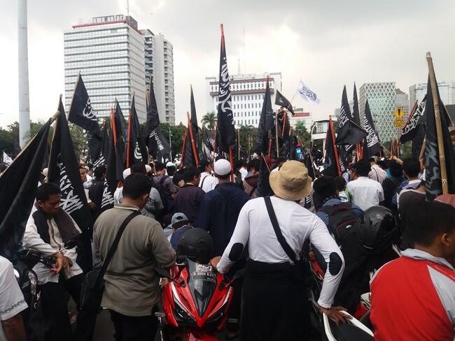 Seribuan Massa Gelar Aksi Tolak Ahok di Bundara Patung Kuda