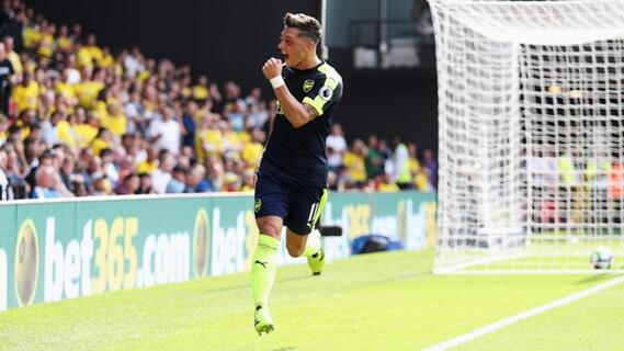 Mesut Ozil Segera Bahas Kontrak Baru