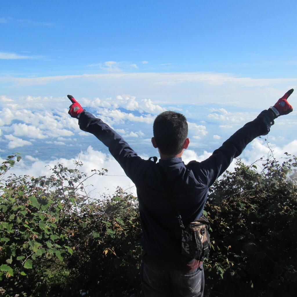 Mengapa Kita harus mendaki Gunung? Jawabannya di Mari Gan