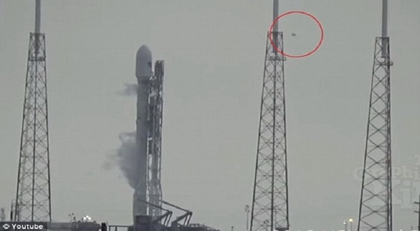 Roket Falcon 9 Meledak Akibat Ulah Alien?