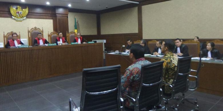 Ahok Ditanya Hakim Soal Kabar Uang Rp 50 Miliar dari Aguan