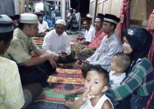 Karena Panggilan Hati, Satu Keluarga Masuk Islam di Singkil