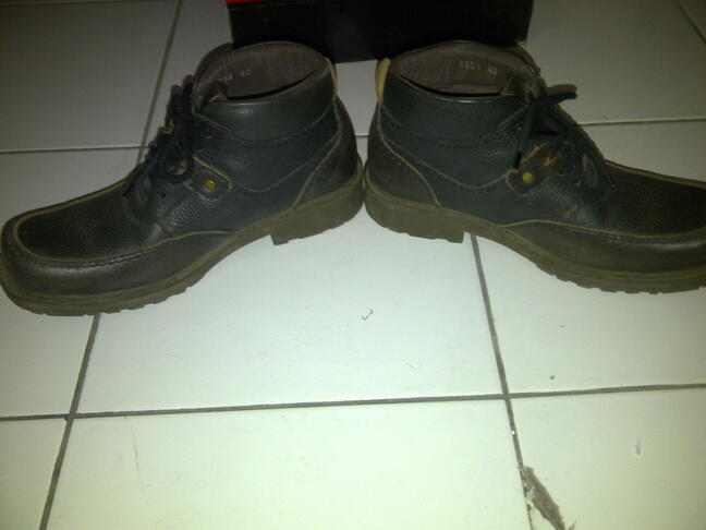 Terjual SEPATU  KULIT BOOTS JIM  JOKER  TIMBERLAND CAT 