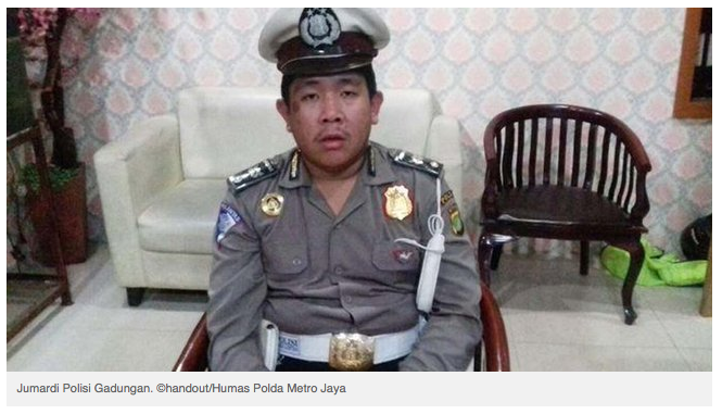 Sekali lihat, petugas langsung tahu ini polisi gadungan, kenapa?