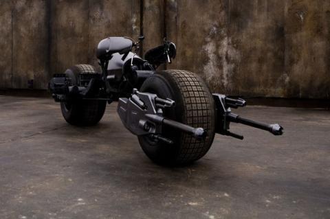 Motor Batman Segera Dijual Bebas