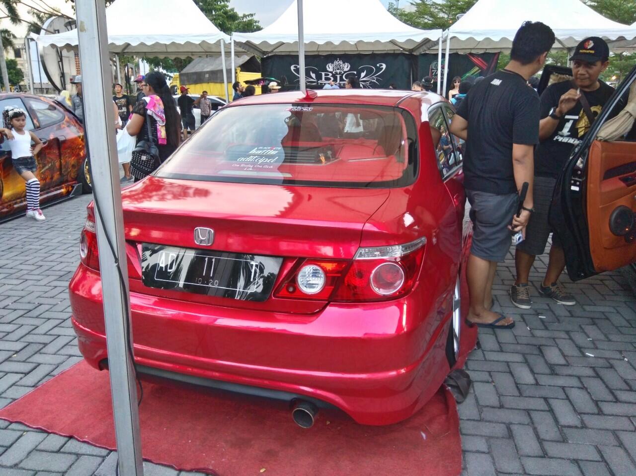 FR BlackAuto Battle Solo : Perang Gengsi Automotif yang Bikin Ngilerrr!..