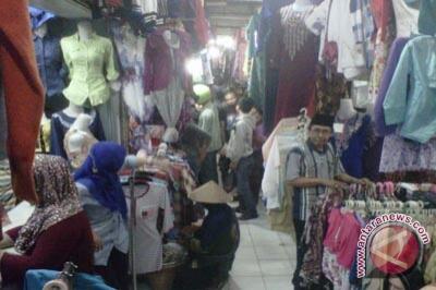 Kenapa Pria Malas Belanja Baju, Ini dia alasannya