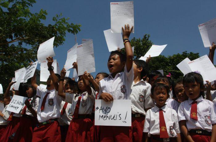 Apakah kebijakan bebas PR di Purwakarta laik dicontoh