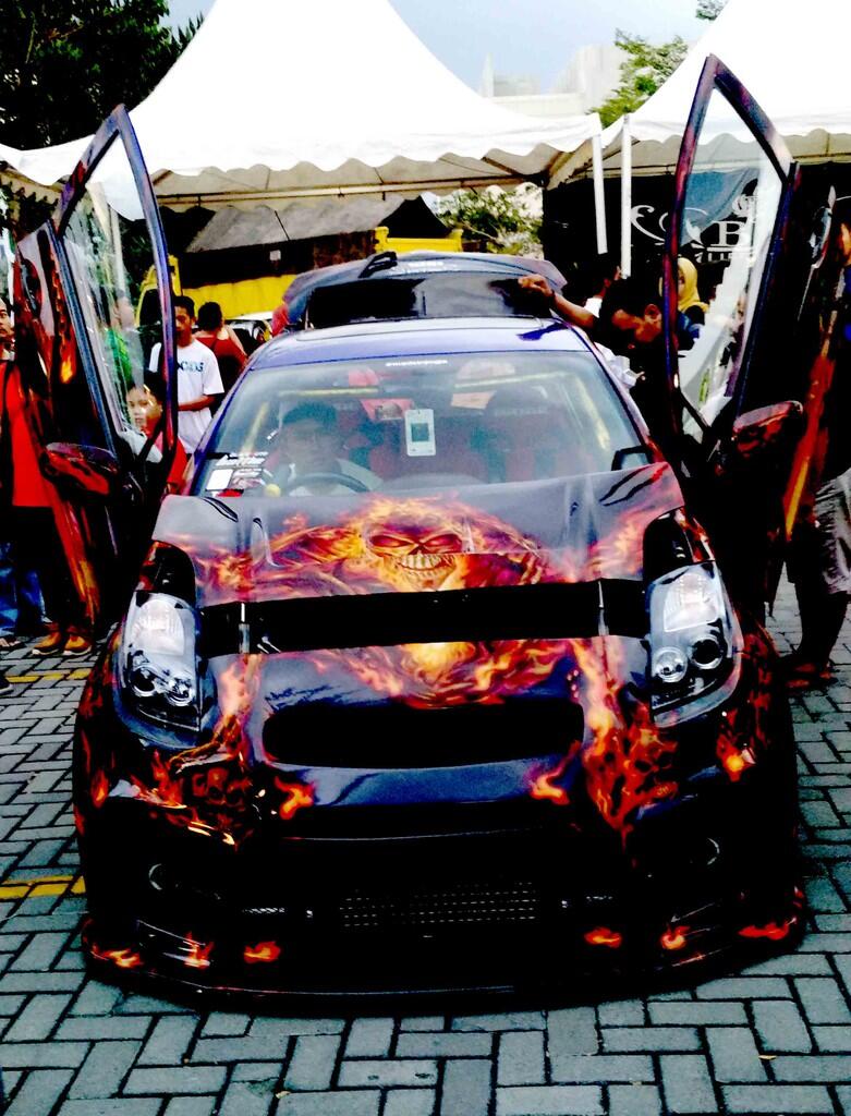 FR BlackAuto Battle Solo : KOMPETISI MODIFIKASI OTOMOTIF