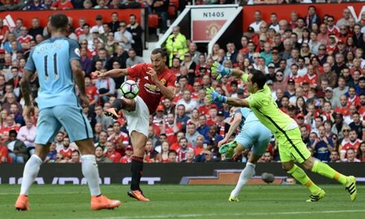 Pep Guardiola Maafkan Blunder Claudio Bravo