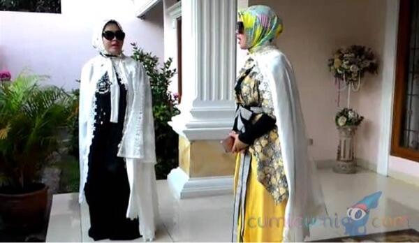 Dandan Heboh, Syahrini Kesiangan Salat Ied
