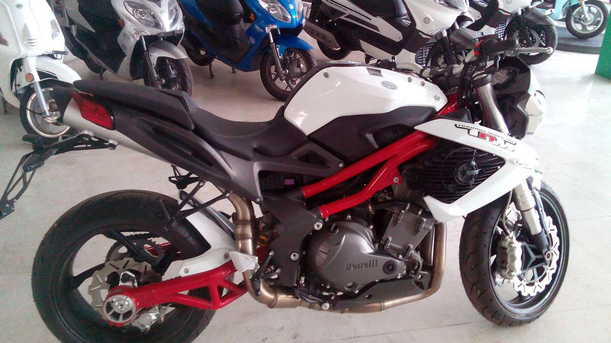 РњРѕС‚РѕС†РёРєР» Benelli r6