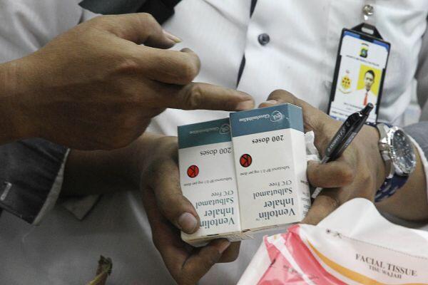 R, Tersangka Kasus Obat Ilegal