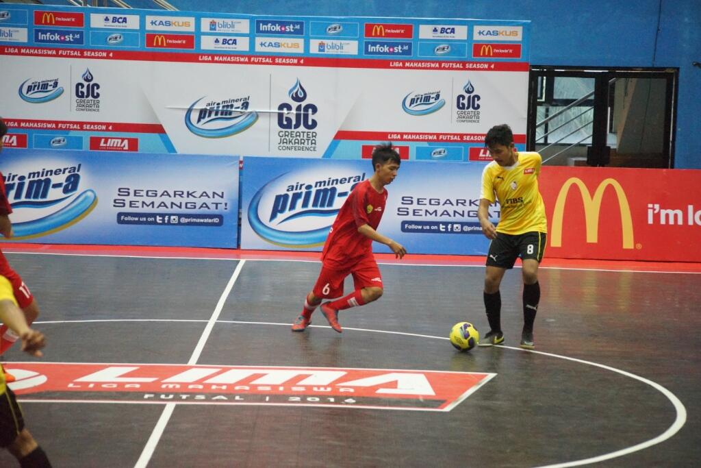Aksi pemain di ajang LIMA Futsal Greater Jakarta Conference Hari ke-6