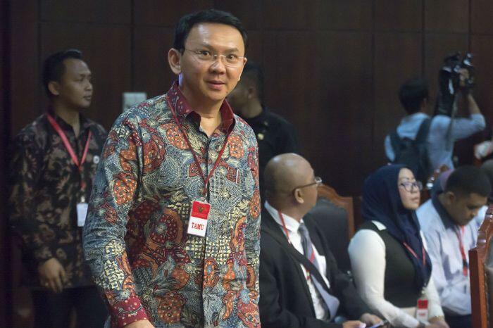 Beragam serangan Amien Rais ke Ahok