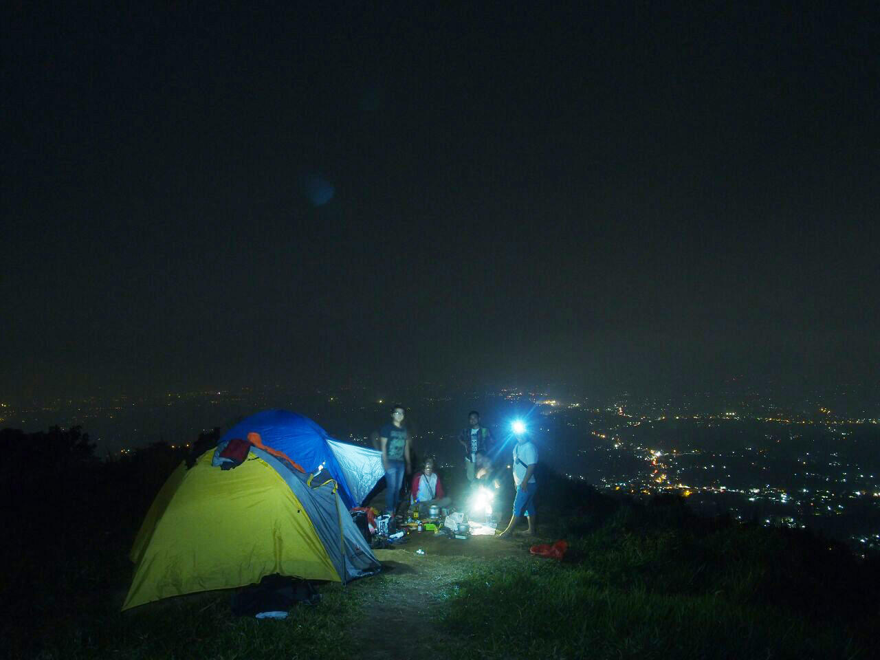 &#91;FR&#93; Jalan-jalan bareng @KasterID - Ngecamp Asik di Bukit Alesano, Bogor