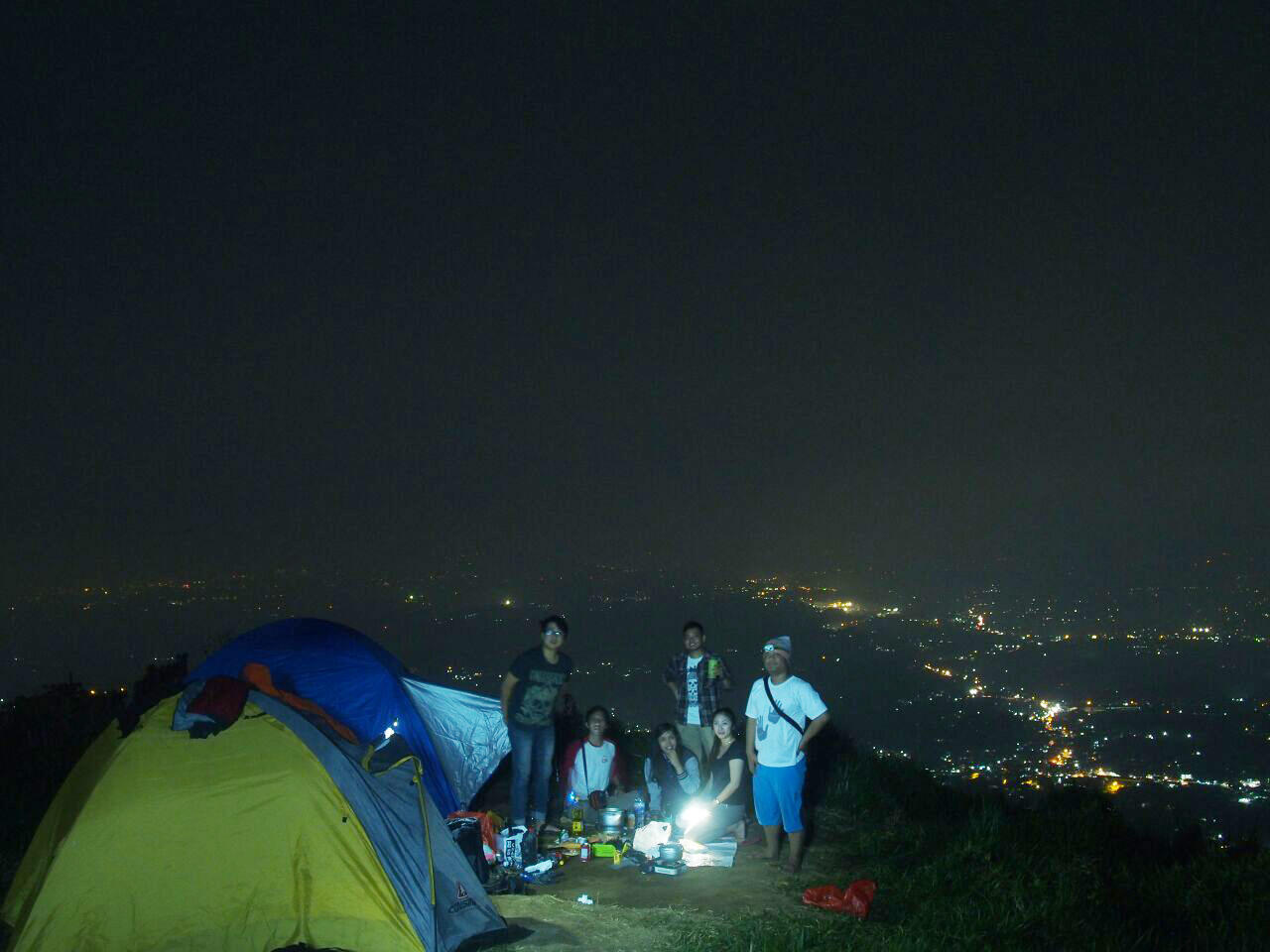 &#91;FR&#93; Jalan-jalan bareng @KasterID - Ngecamp Asik di Bukit Alesano, Bogor