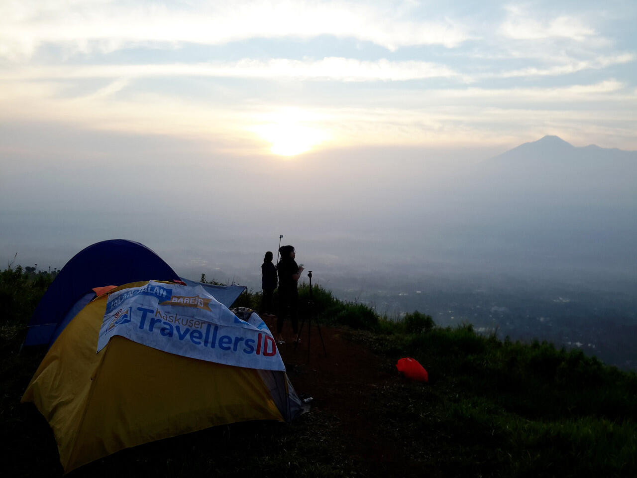 &#91;FR&#93; Jalan-jalan bareng @KasterID - Ngecamp Asik di Bukit Alesano, Bogor