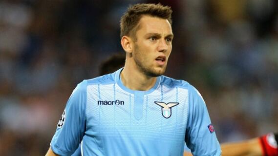 Chelsea Masih Berhasrat Miliki Stefan De Vrij