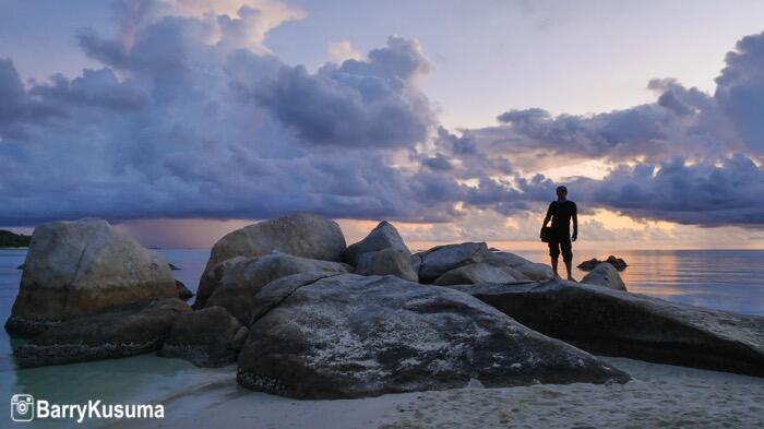 Keindahan Pemandangan Pantai Tanjung Kelayang.