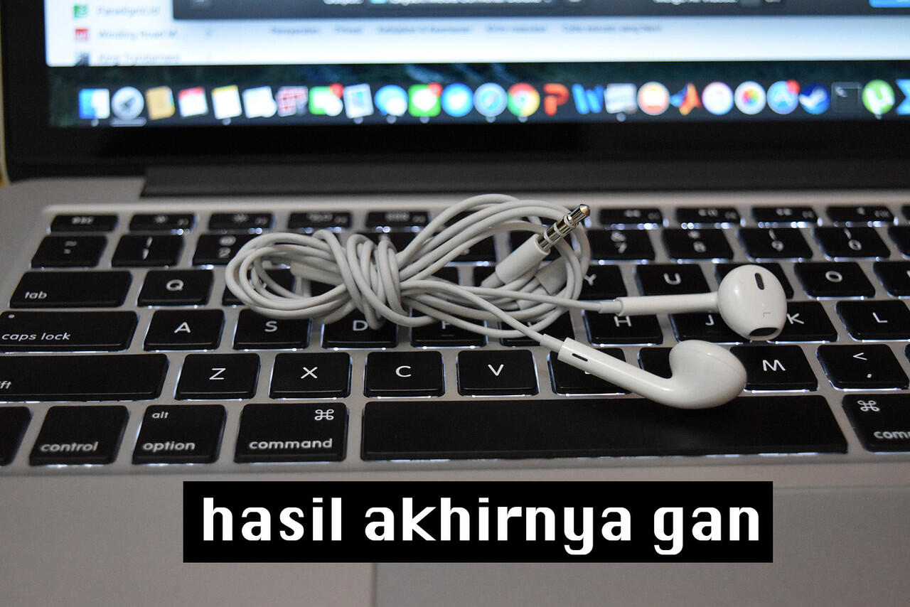 Tips Menggulung Kabel Earphone agar tidak Kusut (Benarkan kabel bisa kusut sendiri?)