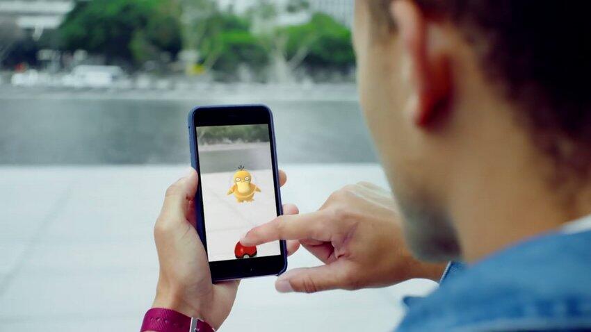 7 Kebiasaan Sepele yang Gak Sadar Ternyata Bikin Smartphone Cepat Rusak